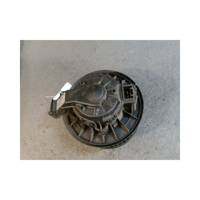 MOTEUR VENTILATEUR CHAUFFAGE FORD FIESTA
