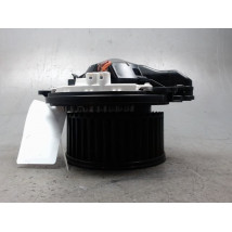 MOTEUR VENTILATEUR CHAUFFAGE B.M.W. SERIE 4