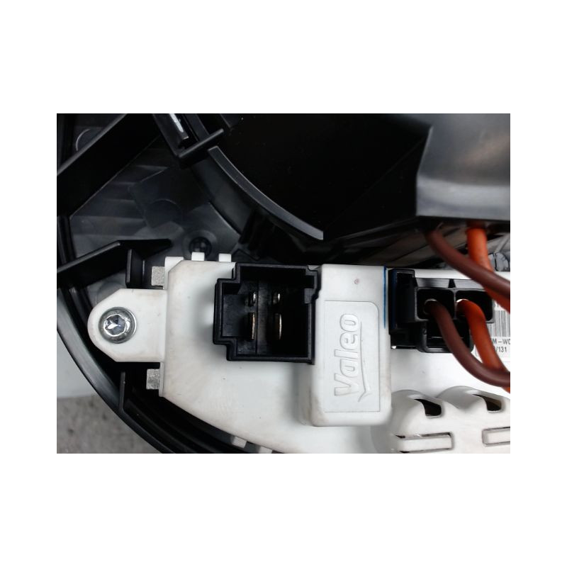 MOTEUR VENTILATEUR CHAUFFAGE B.M.W. SERIE 4