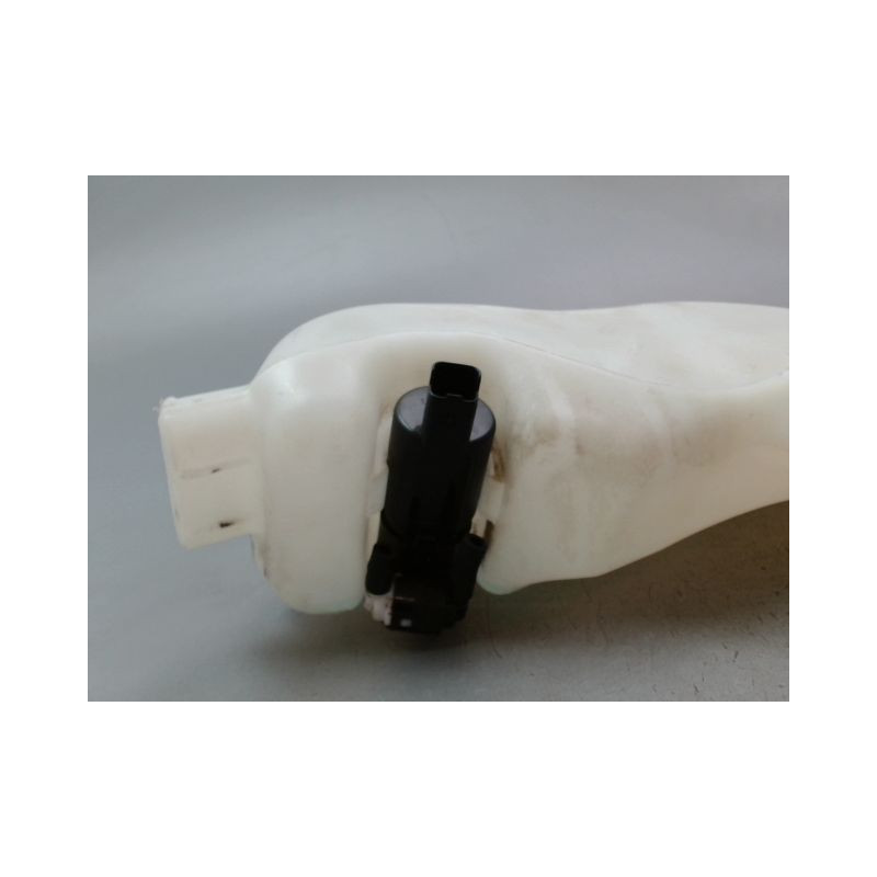 RESERVOIR LAVE-GLACE AVANT DACIA LODGY BREAK 2012-...
