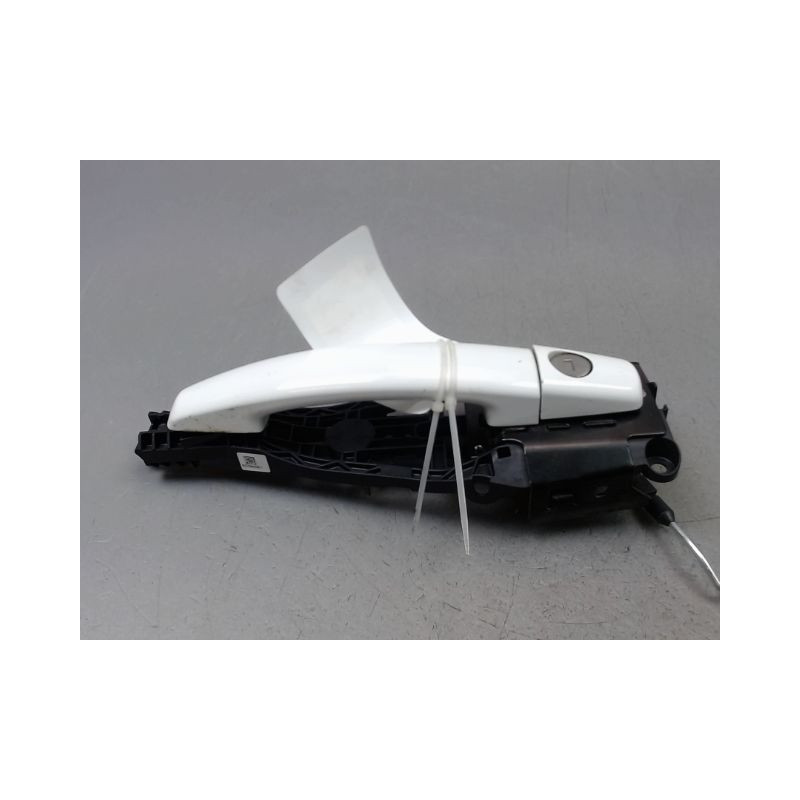 POIGNEE EXTERIEURE PORTE AVANT GAUCHE OPEL CORSA 2010-