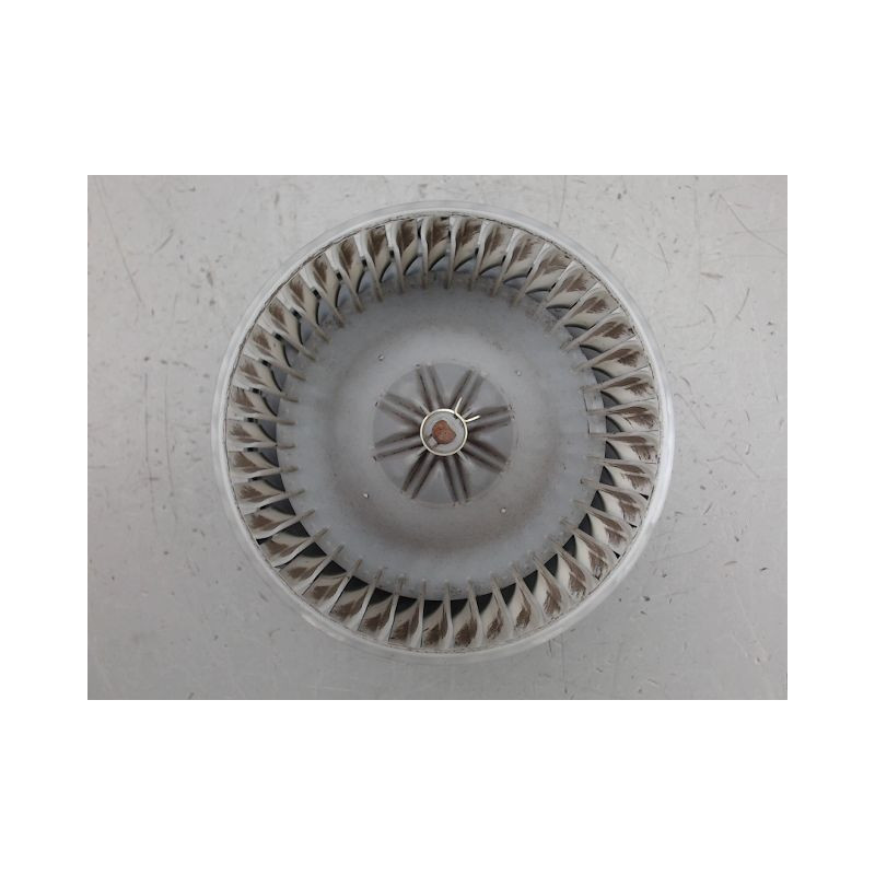 MOTEUR VENTILATEUR CHAUFFAGE MITSUBISHI PAJERO