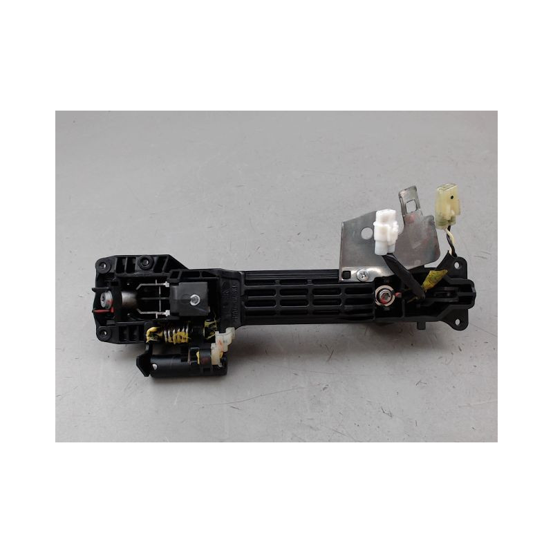 POIGNEE EXTERIEURE PORTE AVANT DROIT SUZUKI SWIFT