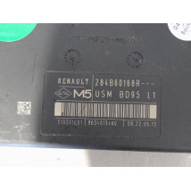 BOITE A FUSIBLES RENAULT MEGANE