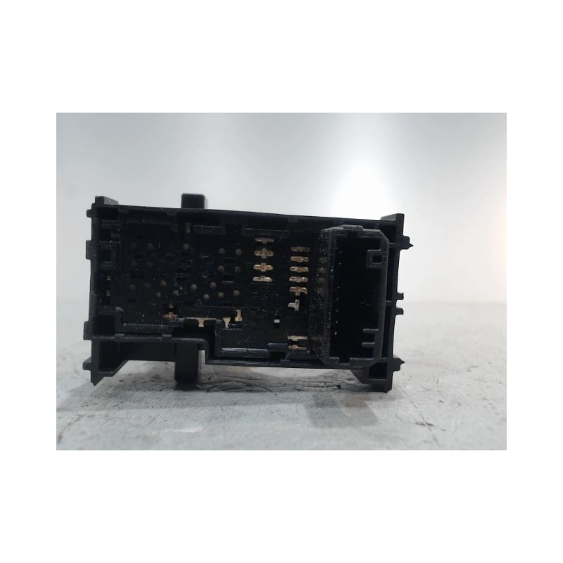 COMMANDE LEVE-GLACE PORTE ARG TOYOTA C-HR