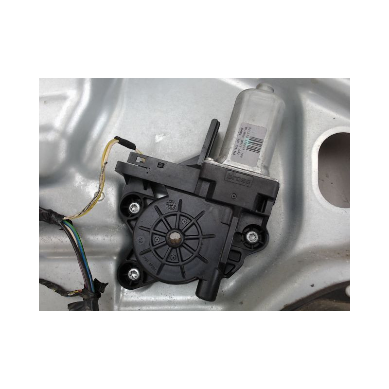 MECANISME LEVE-GLACE AVANT GAUCHE FORD FOCUS