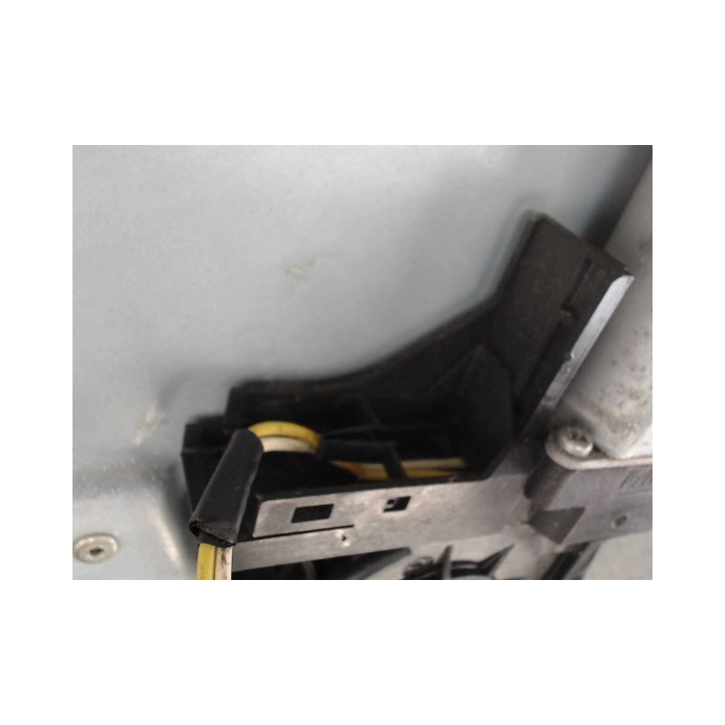 MECANISME LEVE-GLACE AVANT GAUCHE FORD FOCUS