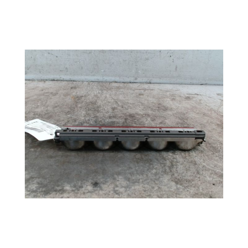 FEUX STOP SUPPLEMENTAIRE FIAT 500 2007-