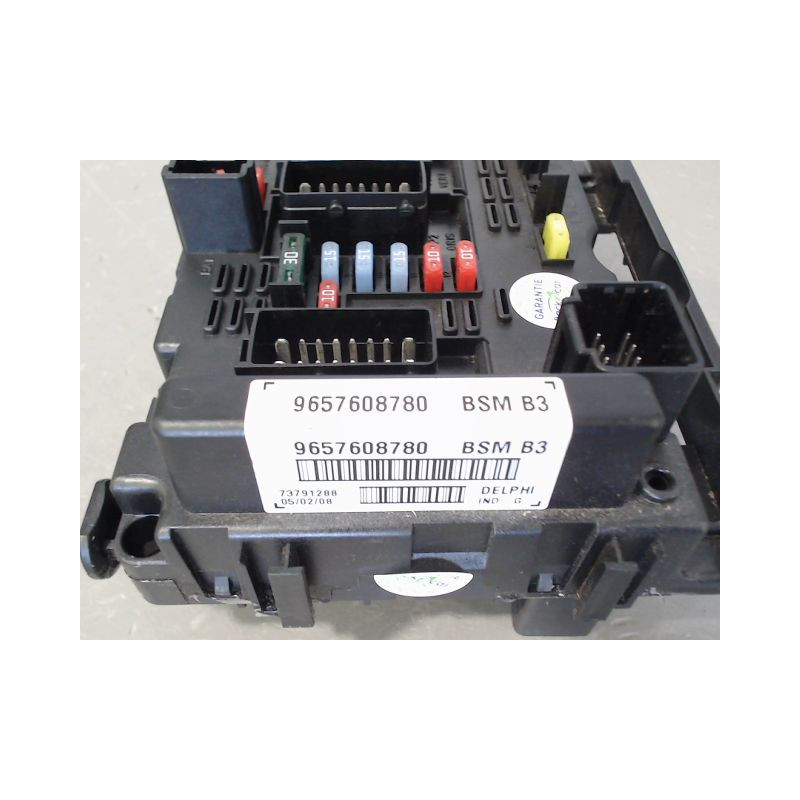 BOITE A FUSIBLES PEUGEOT 206 1998-2009