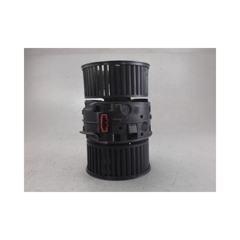 MOTEUR VENTILATEUR CHAUFFAGE RENAULT MEGANE