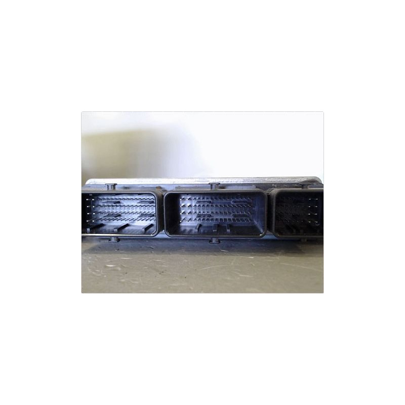 CALCULATEUR MOTEUR DACIA DOKKER