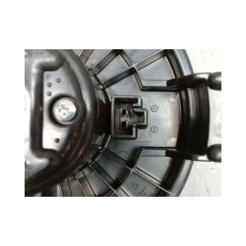 MOTEUR VENTILATEUR CHAUFFAGE TOYOTA YARIS II 2010-