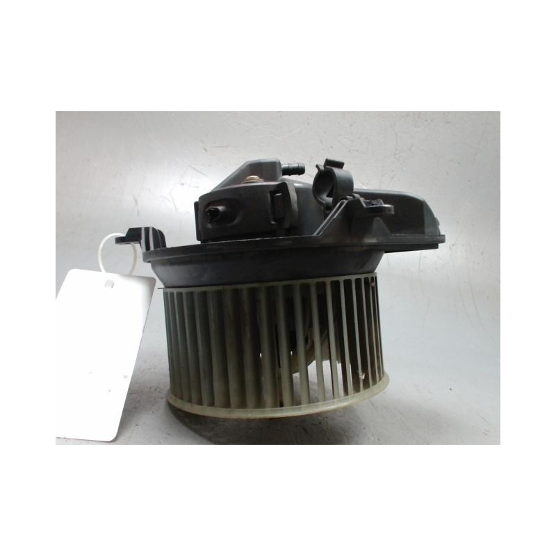MOTEUR VENTILATEUR CHAUFFAGE CITROEN XSARA -2000