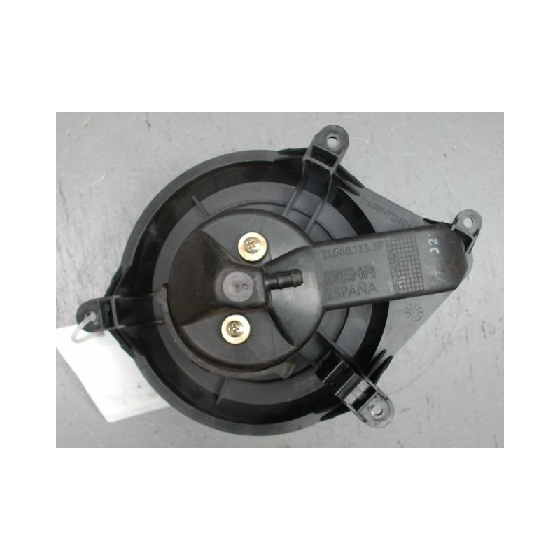 MOTEUR VENTILATEUR CHAUFFAGE CITROEN XSARA -2000
