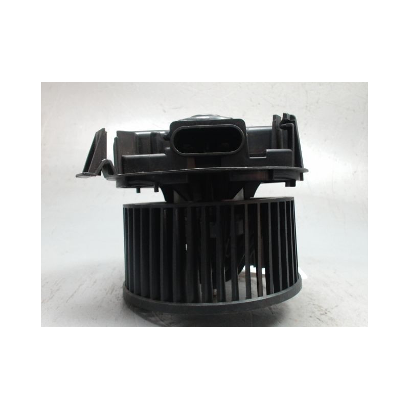 MOTEUR VENTILATEUR CHAUFFAGE RENAULT CLIO III 2009-