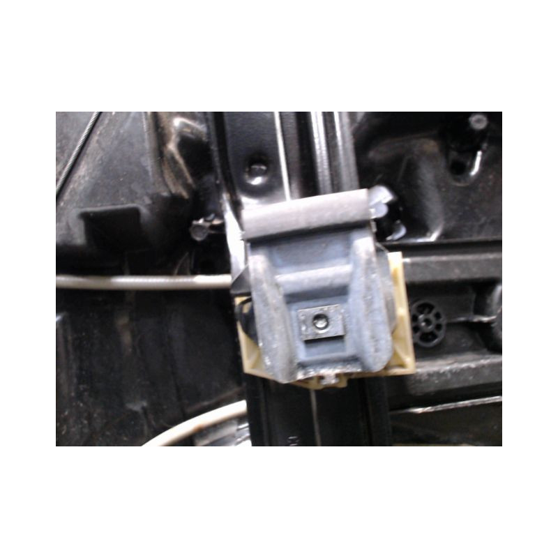 MECANISME+MOTEUR LEVE-GLACE AVANT DROIT MERCEDES CLASSE C 2007-