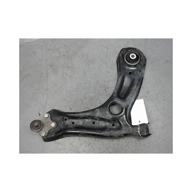 TRIANGLE INFERIEUR AVANT DROIT SEAT TOLEDO