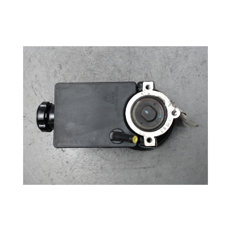 POMPE DIRECTION ASSISTEE SSANGYONG KYRON 2005-
