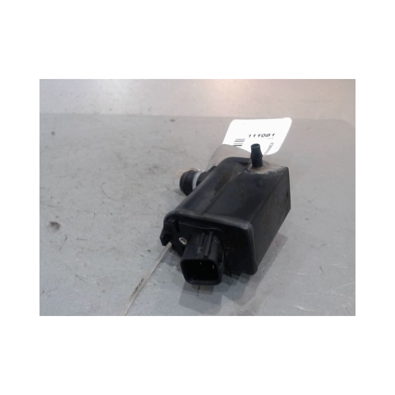 POMPE LAVE-GLACE AVANT KIA CEE-D