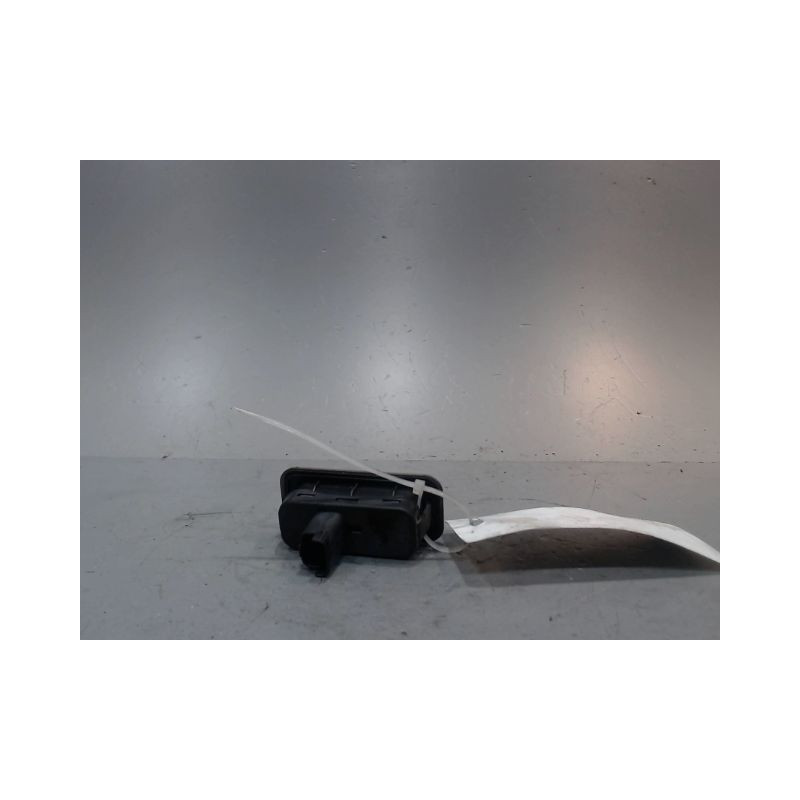 POIGNEE EXTERIEURE HAYON RENAULT MEGANE