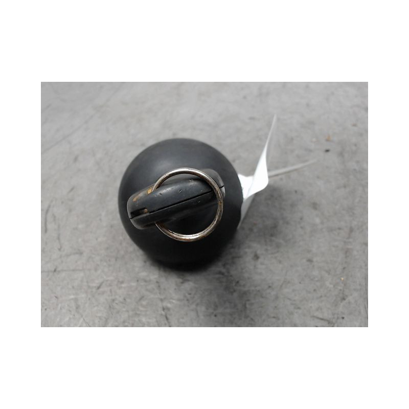 BOUCHON RESERVOIR A CARBURANT DACIA SANDERO 2008-