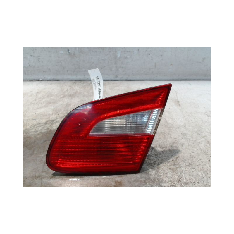FEU ARRIERE INTERIEUR DROIT SKODA SUPERB