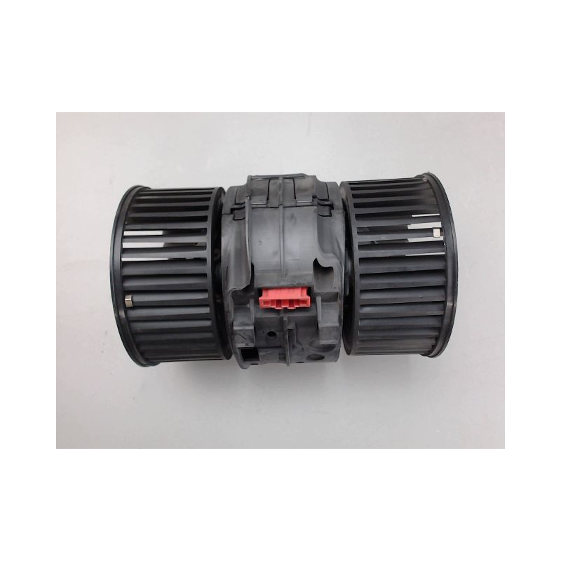 MOTEUR VENTILATEUR CHAUFFAGE RENAULT MEGANE