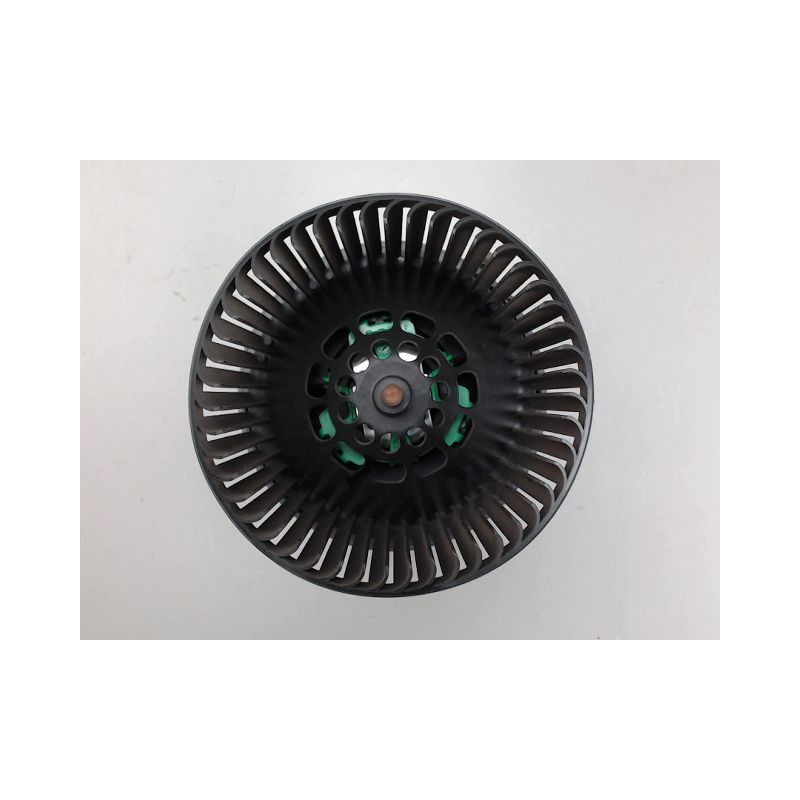 MOTEUR VENTILATEUR CHAUFFAGE TOYOTA AYGO