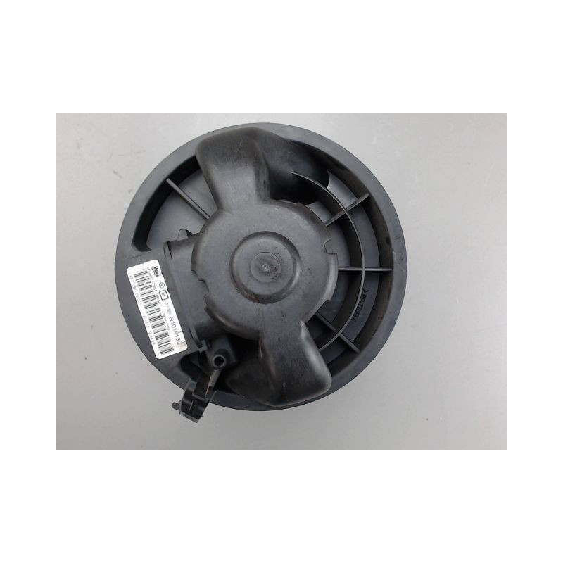 MOTEUR VENTILATEUR CHAUFFAGE TOYOTA AYGO