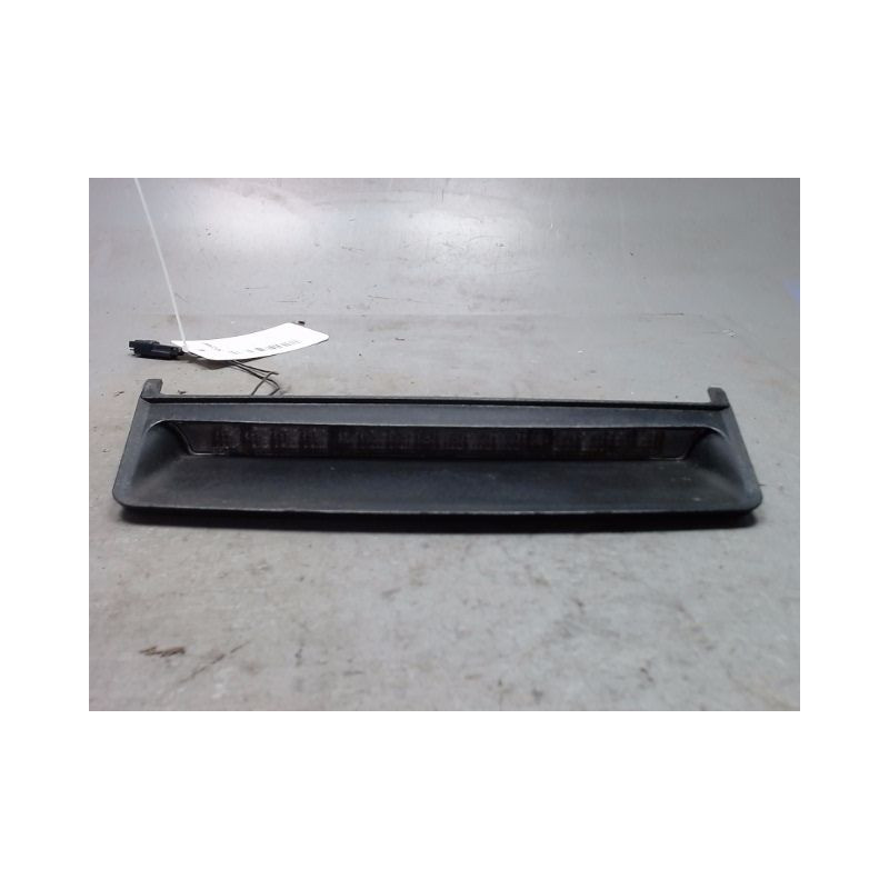 FEUX STOP SUPPLEMENTAIRE OPEL ASTRA 98-2004