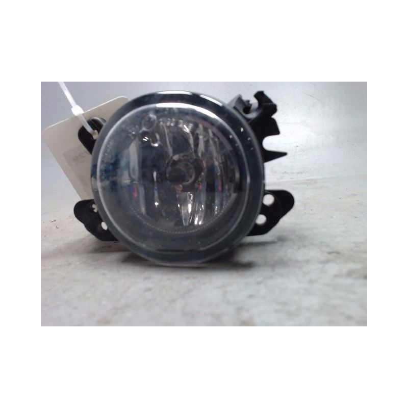 PHARE ANTIBROUILLARD AVANT DROIT MERCEDES CLASSE B 05-08