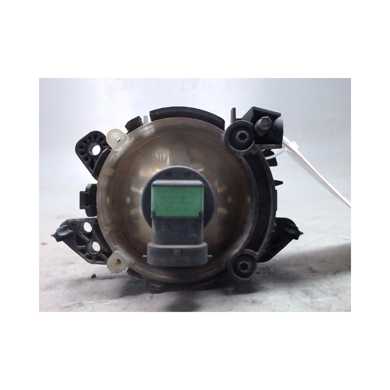 PHARE ANTIBROUILLARD AVANT GAUCHE MERCEDES CLASSE B 05-08