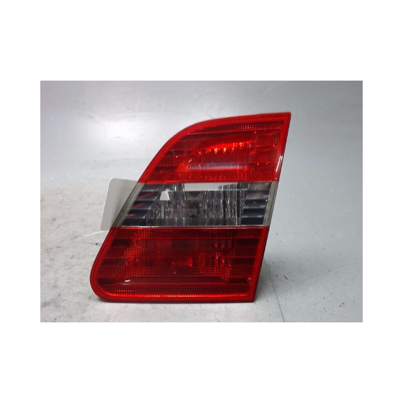 FEU ARRIERE INTERIEUR DROIT MERCEDES CLASSE B 05-08
