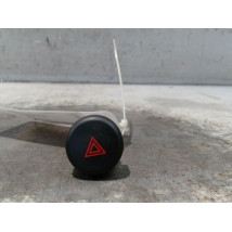 BOUTON DE WARNING NISSAN JUKE