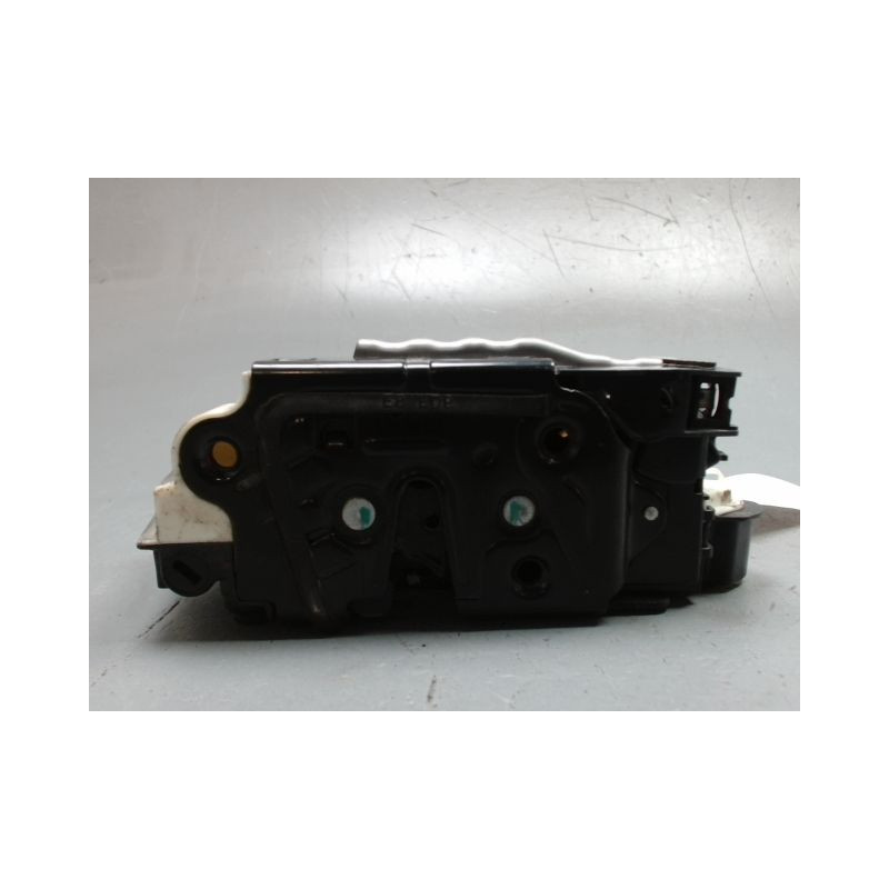 SYSTEME CONDAMNATION ARRIERE DROIT VOLKSWAGEN POLO 2009-