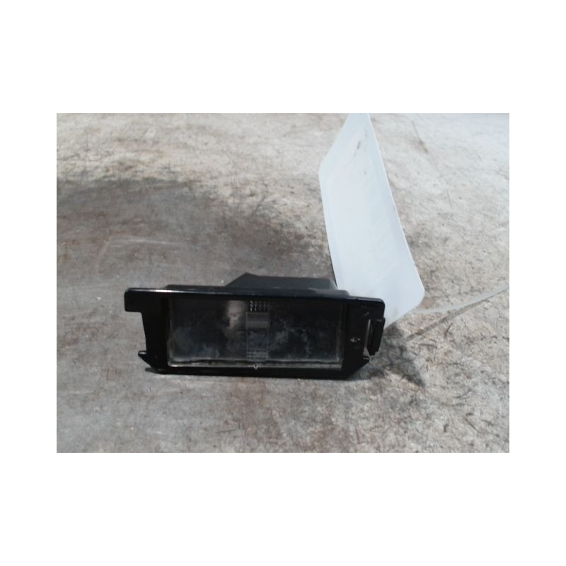 ECLAIREUR PLAQUE DE POLICE DROIT HYUNDAI I10
