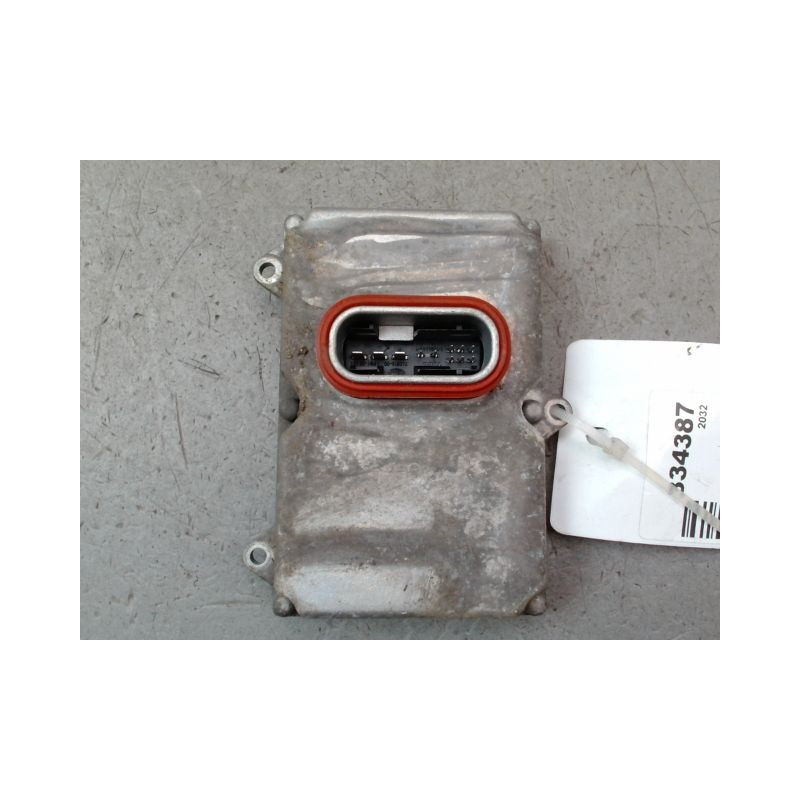 BOITIER XENON PHARE GAUCHE AUDI A8 2002-2007