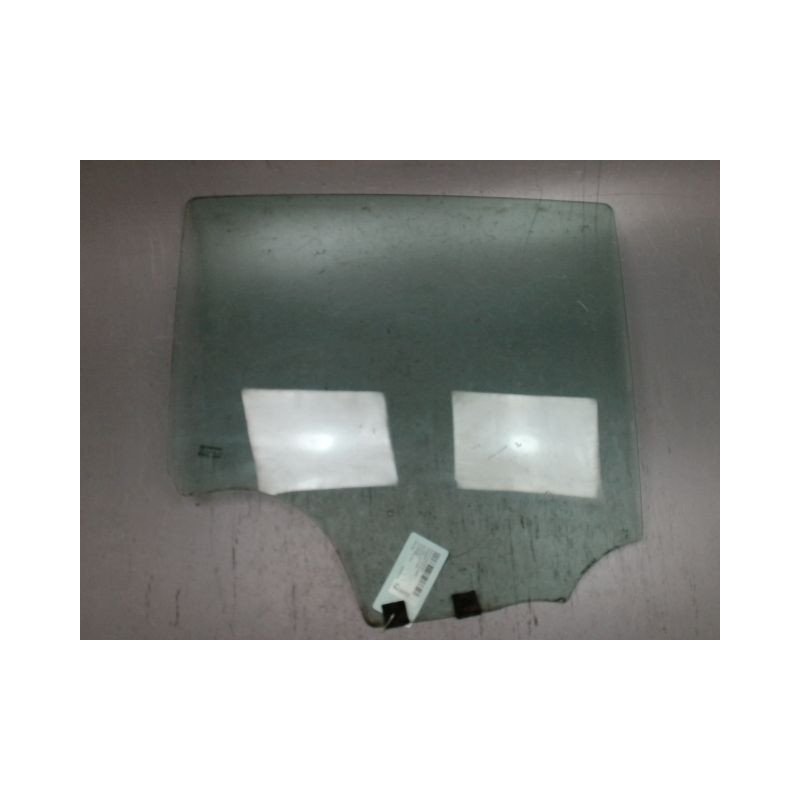 GLACE PORTE ARD DACIA SANDERO 2008-