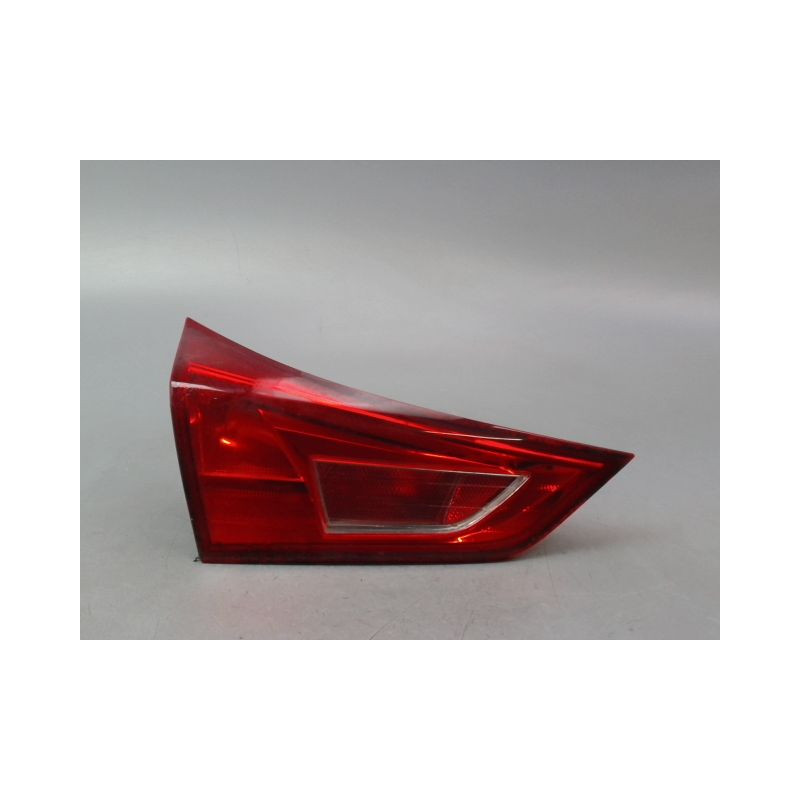 FEU ARRIERE INTERIEUR GAUCHE TOYOTA AURIS 2010-