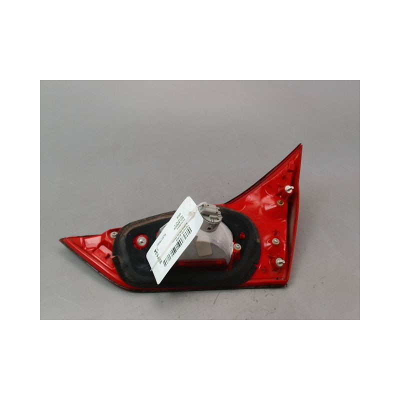 FEU ARRIERE INTERIEUR GAUCHE TOYOTA AURIS 2010-