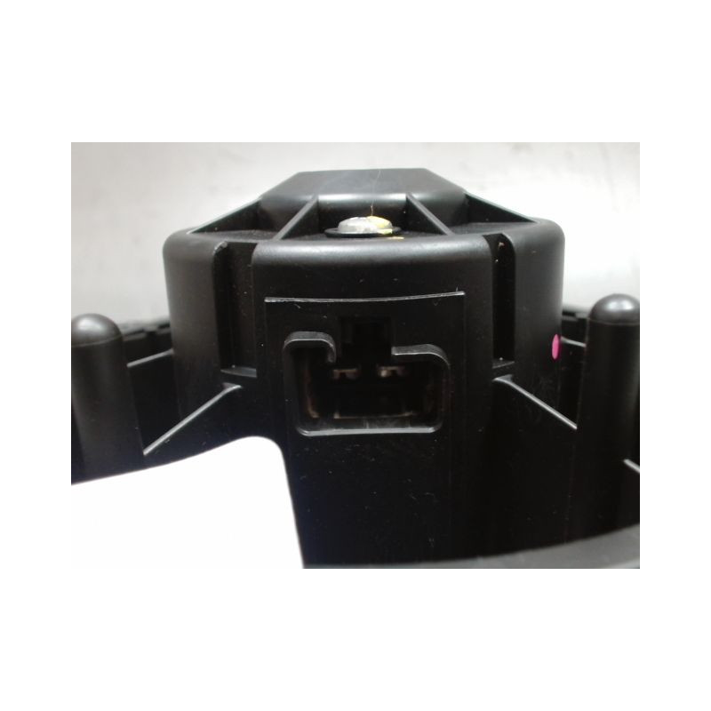 MOTEUR VENTILATEUR CHAUFFAGE SUZUKI CELERIO