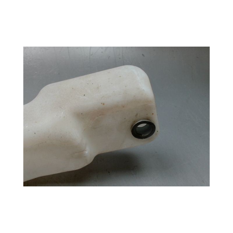 RESERVOIR LAVE-GLACE AVANT FORD FIESTA
