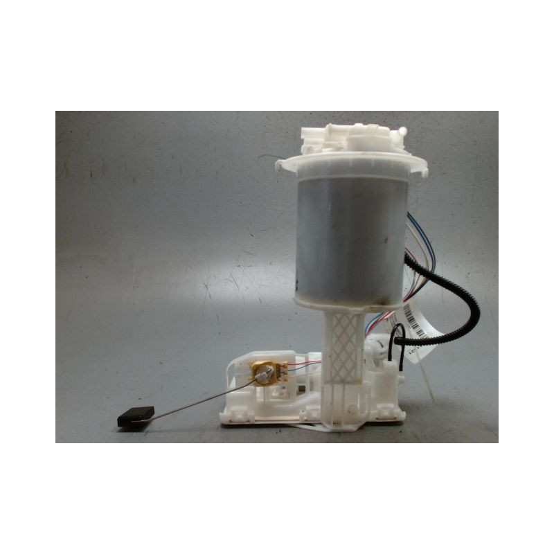 POMPE CARBURANT IMMERGEE TOYOTA YARIS CRO