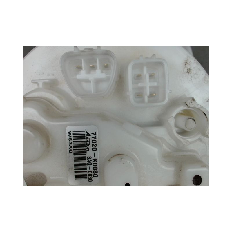 POMPE CARBURANT IMMERGEE TOYOTA YARIS CRO