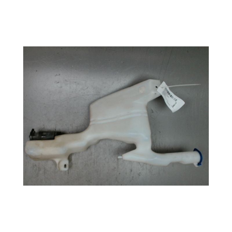 RESERVOIR LAVE-GLACE AVANT FORD FIESTA 2008-