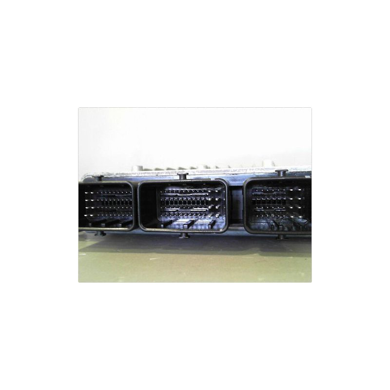 CALCULATEUR MOTEUR FORD FOCUS 04-07