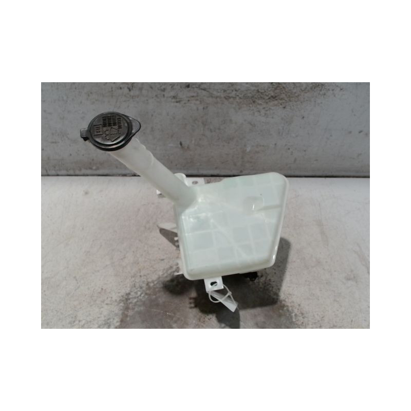 RESERVOIR LAVE-GLACE AVANT TOYOTA VERSO-S