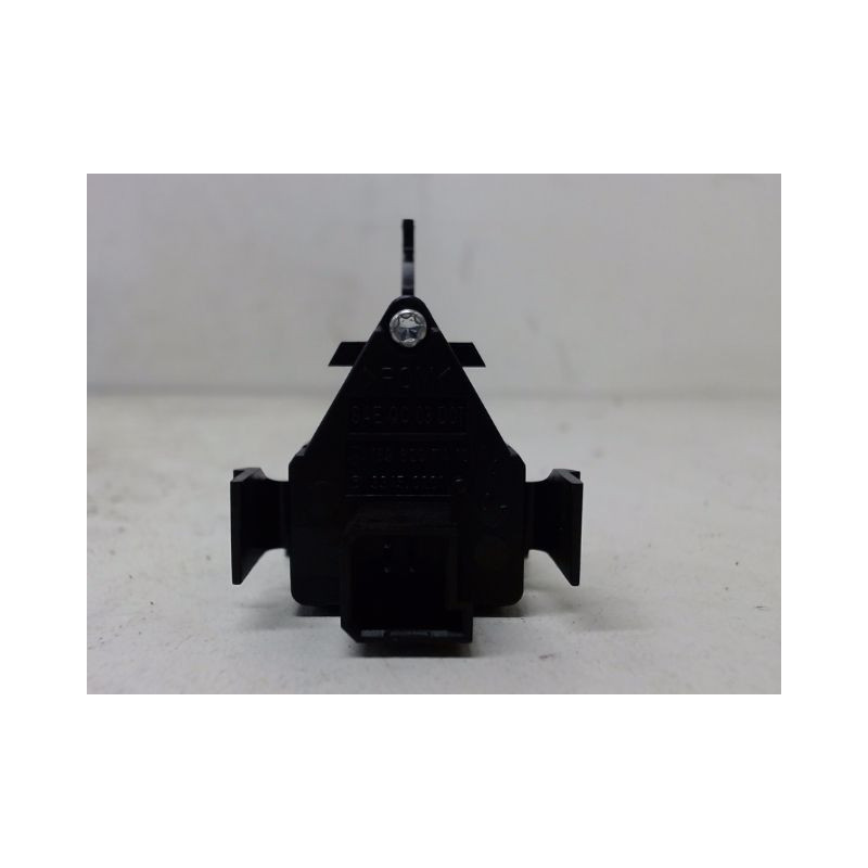 BOUTON DE WARNING MERCEDES CLASSE B 05-08