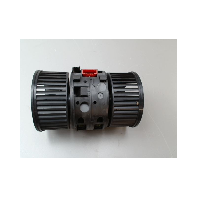 MOTEUR VENTILATEUR CHAUFFAGE RENAULT MEGANE