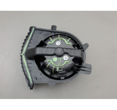 MOTEUR VENTILATEUR CHAUFFAGE